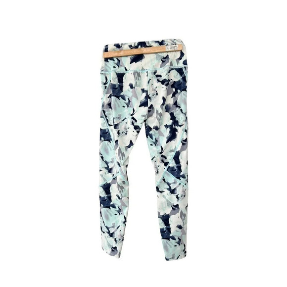 NATORI Women's Ice Petals High Waisted Cropped Leggings Blue/White Size Small - Picture 4 of 8